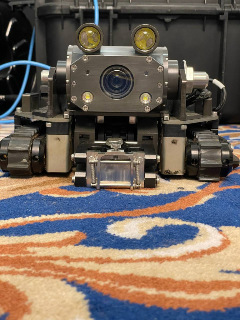 robot2.jpg