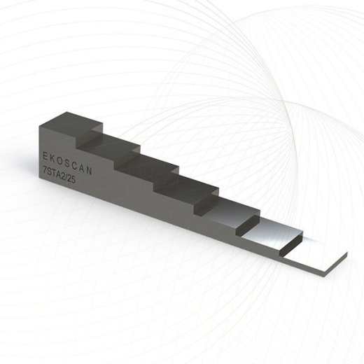 Калибровочный стандартный образец типа ступенька